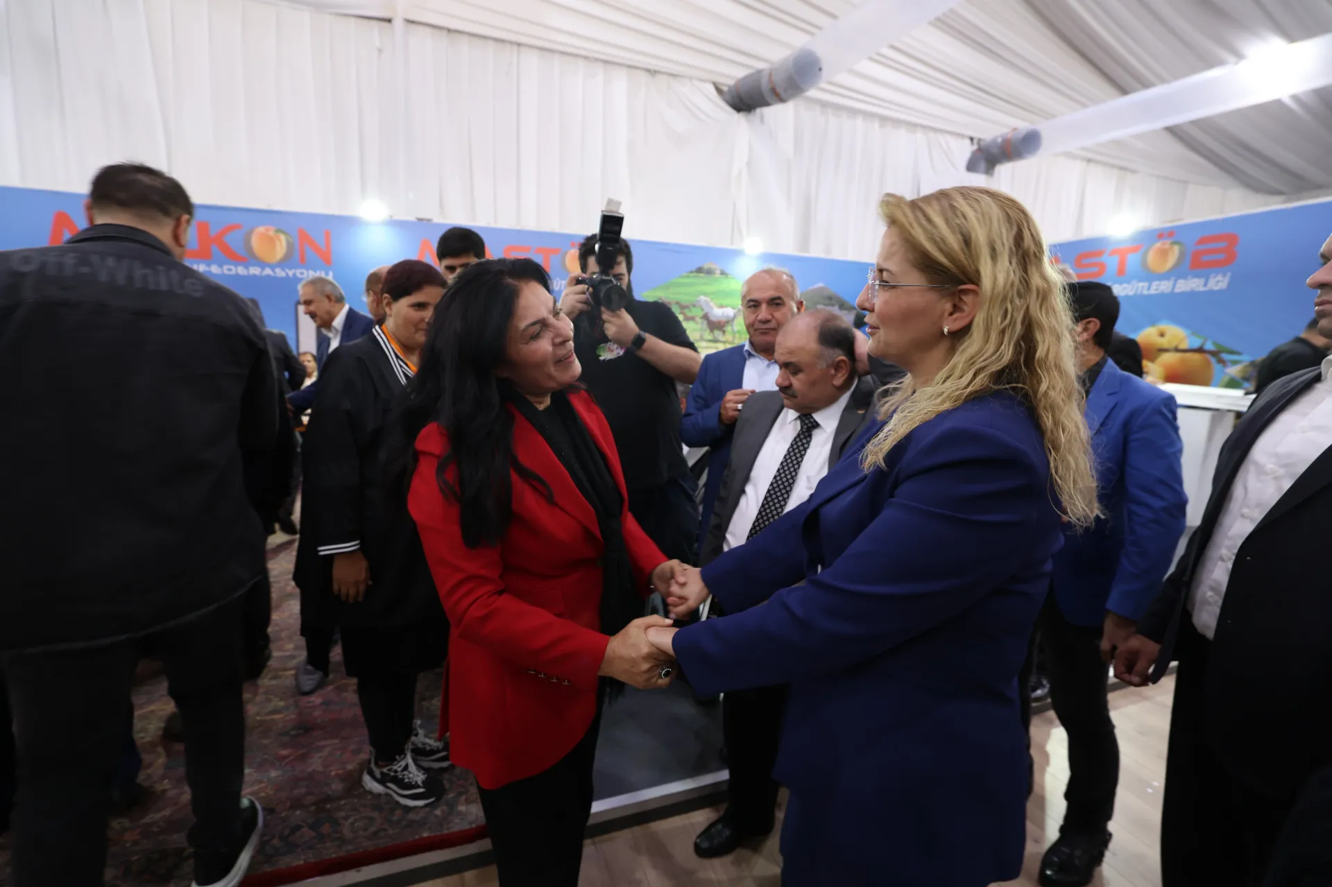 BAŞKAN OVALIOĞLU, MALATYA KÜLTÜR GÜNLERİ’NİN AÇILIŞINA KATILDI