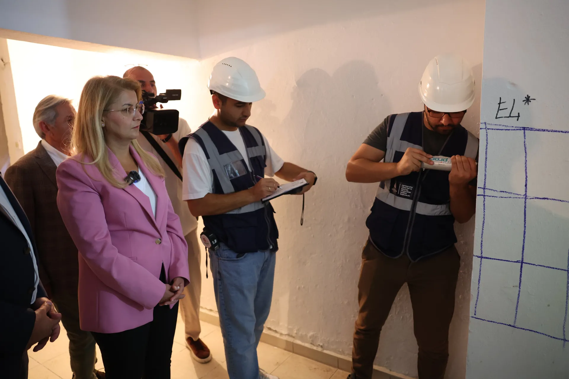 BAKIRKÖY'DE ÜCRETSİZ HIZLI TARAMA TESTLERİNE BAŞLANDI